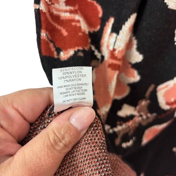 Ali & Jay floral print long sleeve thick knit sweater dress with mock neck Sz M - Picture 10 of 11